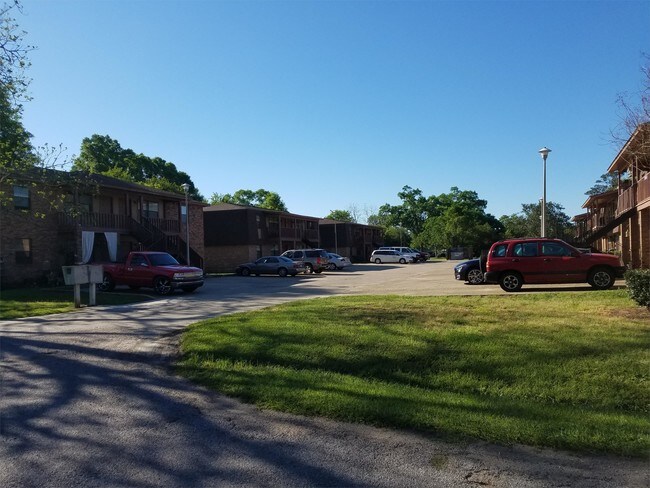 Building Photo - 209 Dixie Ave