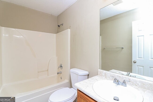 Building Photo - 461 Prometheous Way