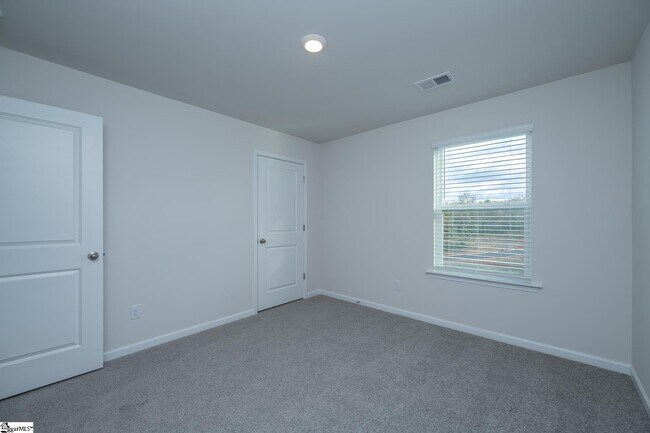 Building Photo - 115 Roocroft Ct