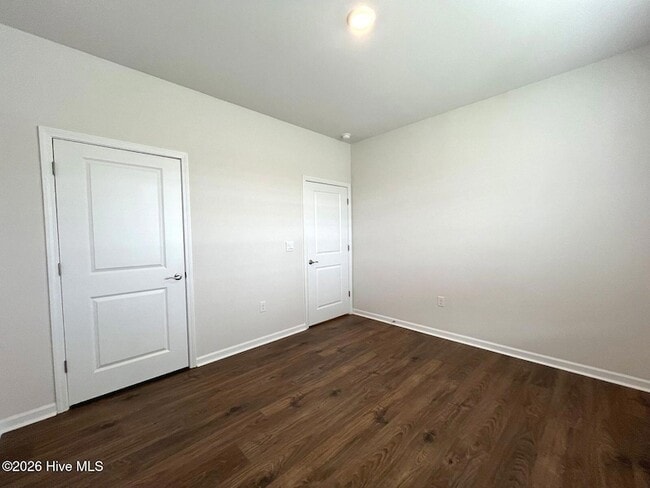 Building Photo - 512 Ragapple Ln
