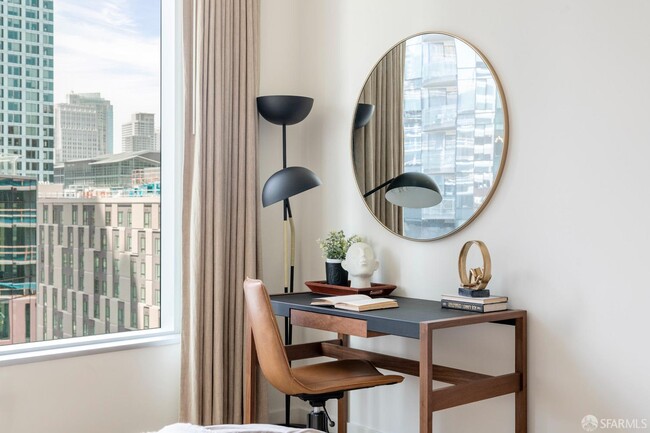 Building Photo - 301 Main St