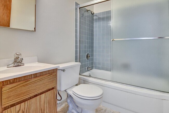 Building Photo - 90 Terra Vista Ave