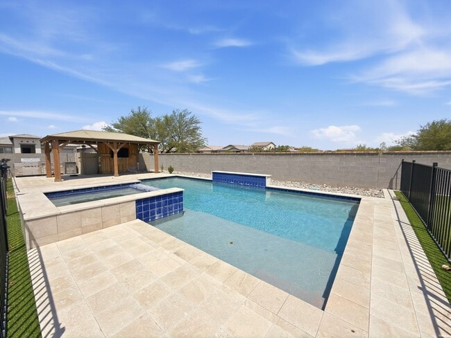 Building Photo - Luxury SMART HOME For Rent!