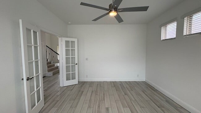 Building Photo - 2 Story Luxury 5 Bedroom Home !!