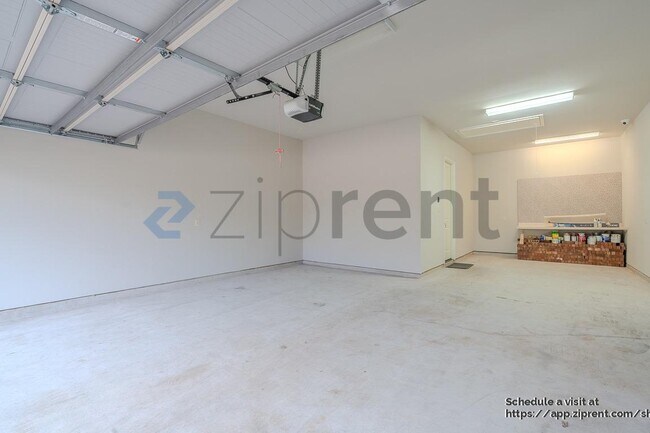 Building Photo - 3526 Cotton Farms Dr