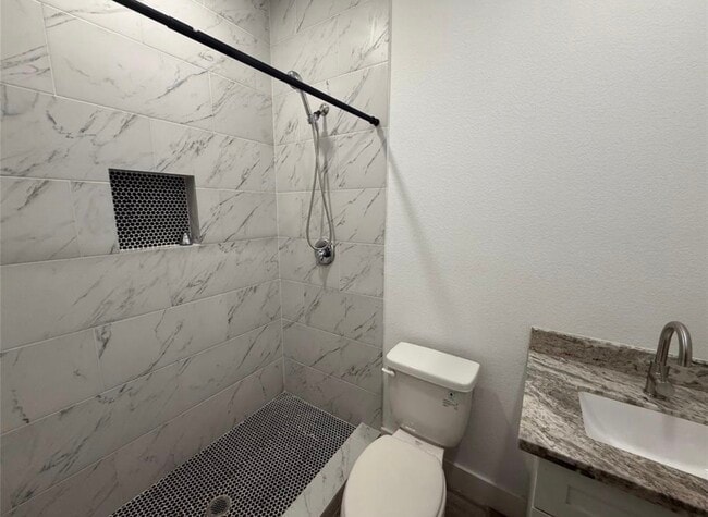 Building Photo - 9815 Garcroft St