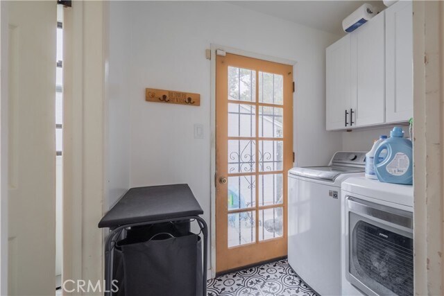 Building Photo - 14618 Piuma Ave