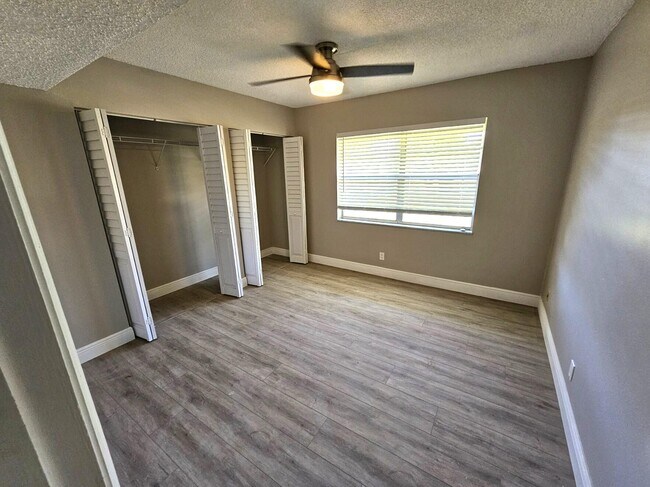 Building Photo - 1301 NW 12th Ave