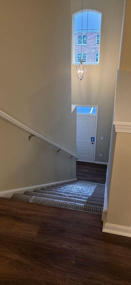 Building Photo - Chestnut - 2Br/2Ba Rental Home - Second Floor