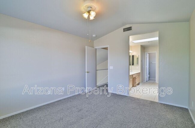 Building Photo - 3622 W Wagoner Rd