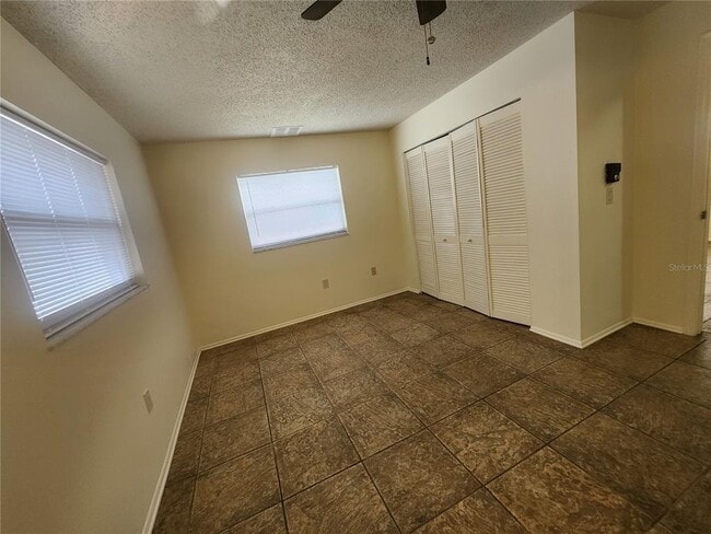 Building Photo - 3914 Gatewood Dr