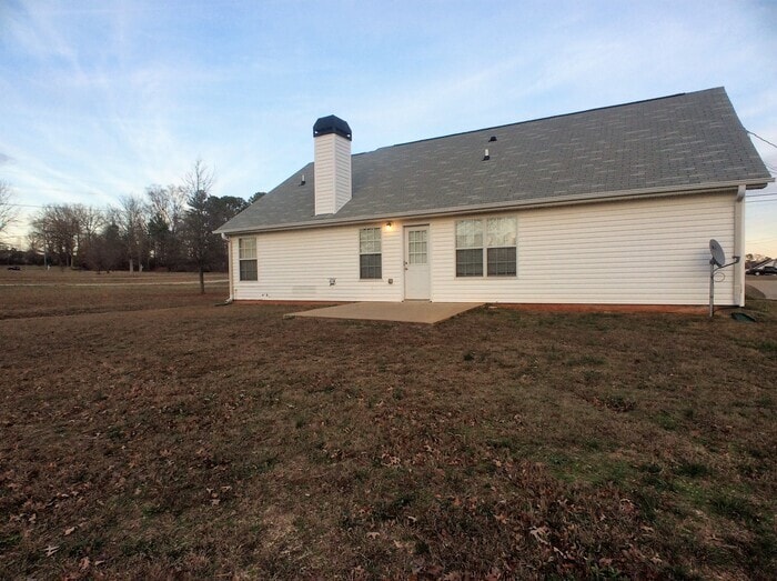 Building Photo - 2266 Stroud Rd