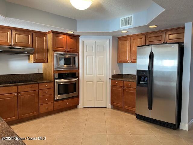 Building Photo - 161 Majestic Bay Ave