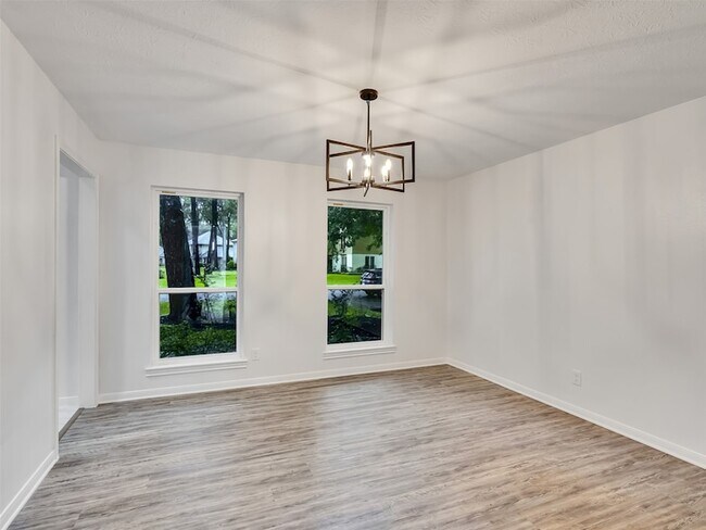 Building Photo - 4023 Laverock Rd