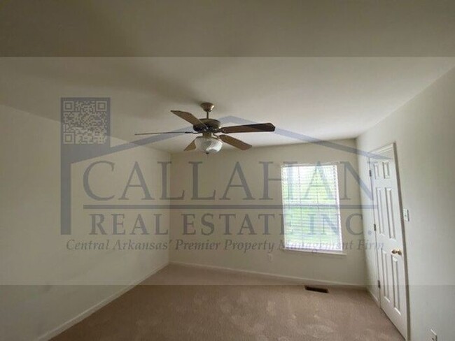 Building Photo - Sherwood 2 Bedroom Townhome