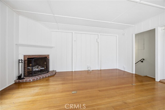 Building Photo - 550 St Ann's Dr