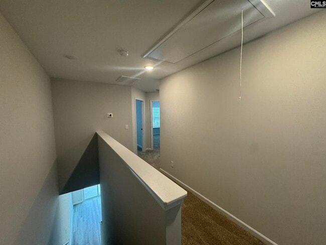 Building Photo - 127 Carr Ln