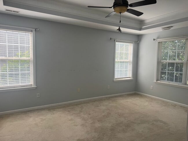 Building Photo - 800 Pinkney Pl