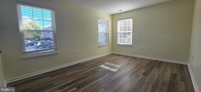 Building Photo - 8883 Rusland Ct