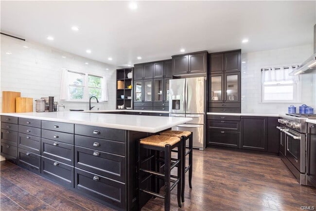 Building Photo - 16216 Plummer St