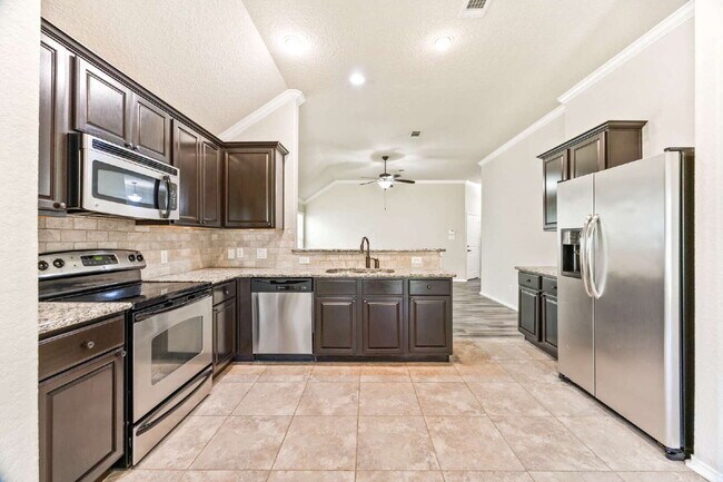 Building Photo - 209 Rawhide Way