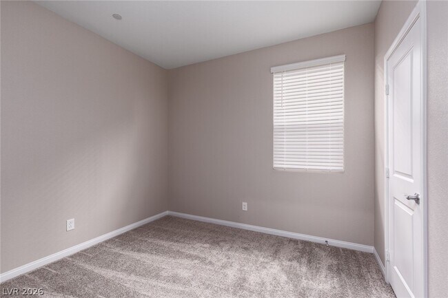 Building Photo - 2448 Bellinzona Pl