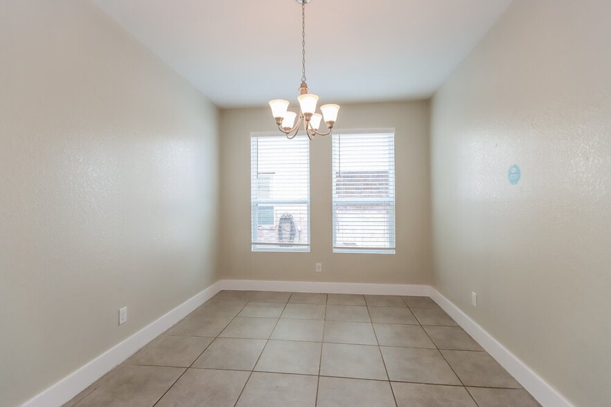 Building Photo - 29012 Birch Green Way