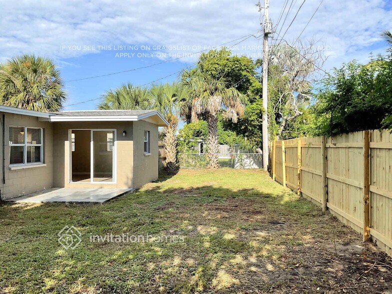 Building Photo - 120 Citrus Blvd