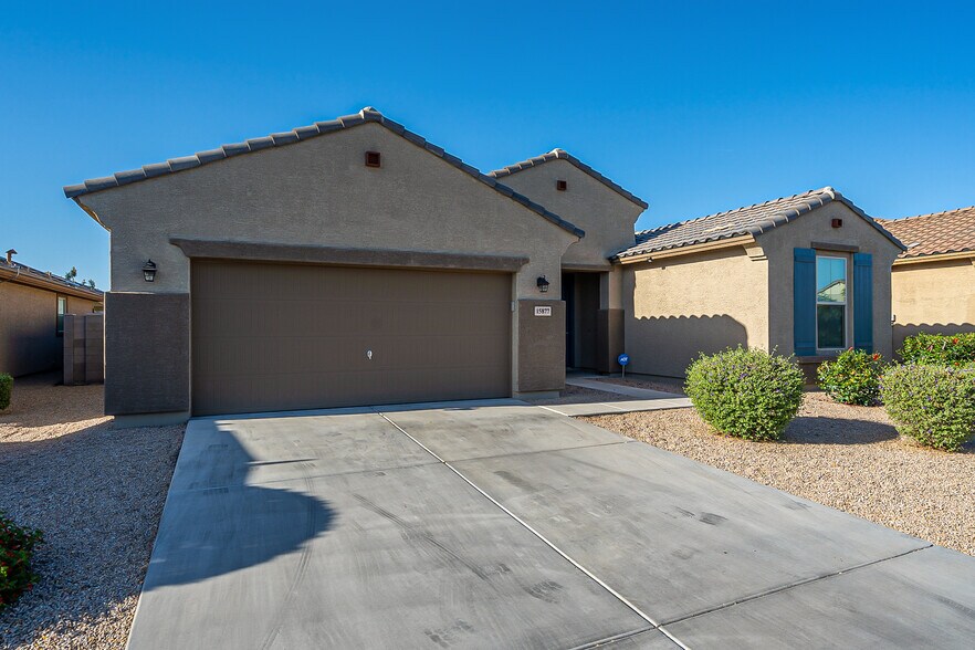 Building Photo - 15877 W Mauna Loa Ln