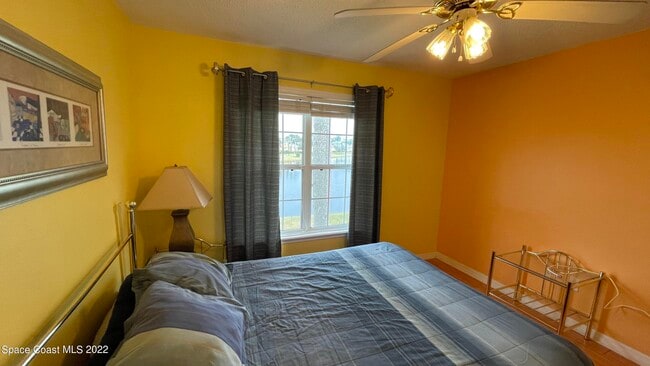 Building Photo - 1425 Malibu Cir NE