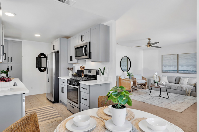 Building Photo - Tranquil Remodeled 2 Bedroom in 55+ Rancho...