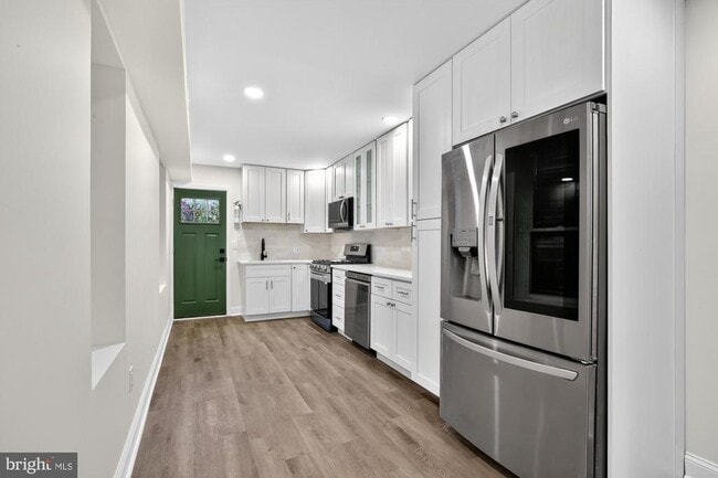 Building Photo - 2447 Turner St