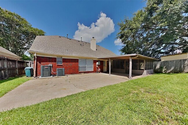 Building Photo - 4826 Pecan Grove Dr