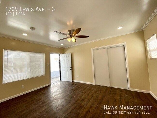 Building Photo - 1709 Lewis Ave