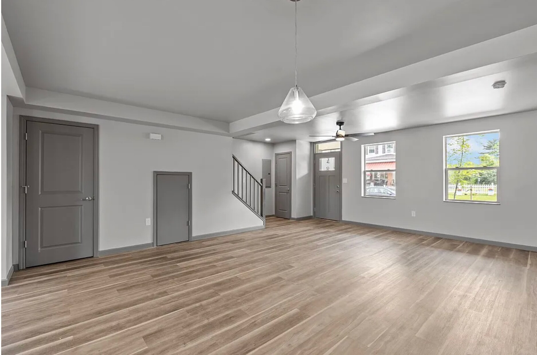 Building Photo - 22 Mayflower St