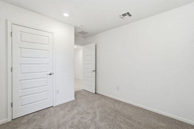 Building Photo - Modern Comfort Meets Desert Serenity – 4 Bed Rocking K Rental Home Available Now!