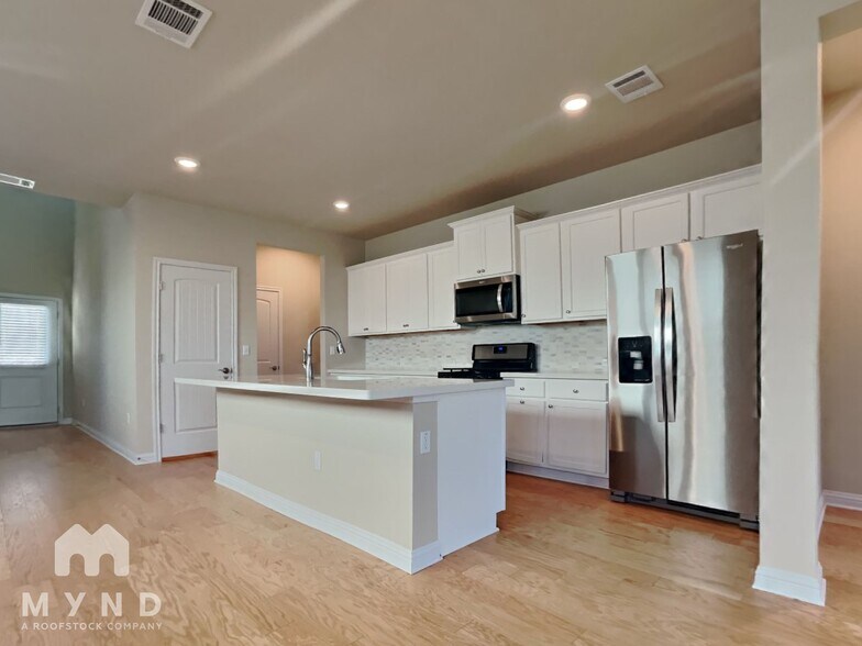 Building Photo - 8603 McKamy Dr