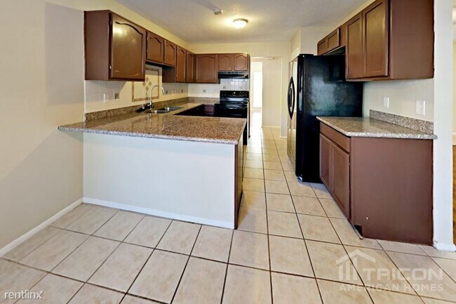 Building Photo - 6801 Castile De Oro