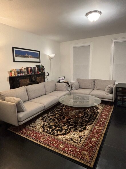 Living Room - 813 19th St