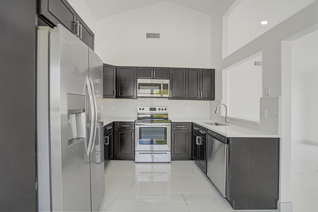 Building Photo - 23417 Liberty Bell Terrace