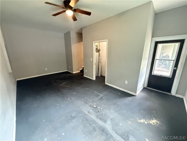 Building Photo - 917 Zephyr St