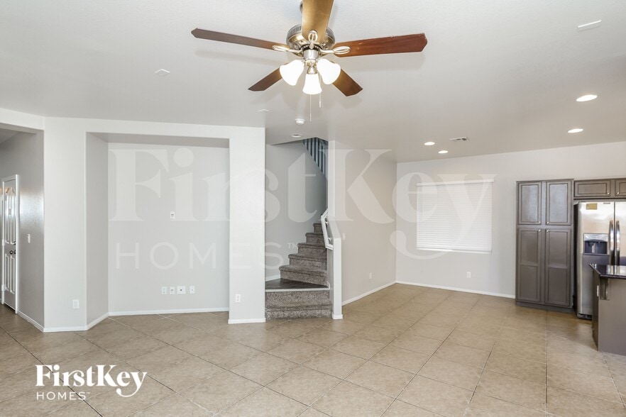 Building Photo - 9825 Venus Lake Ct