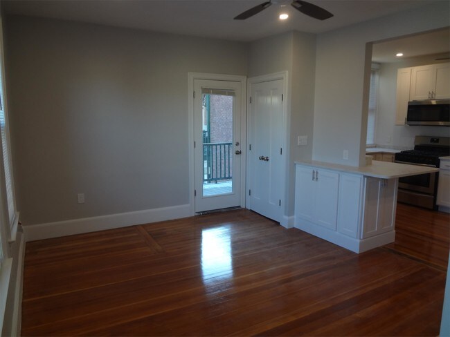 Building Photo - 19 Seaverns Ave