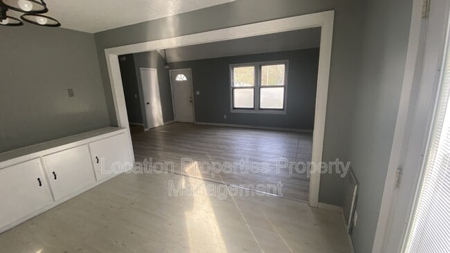 Building Photo - 331 Clayton Ct