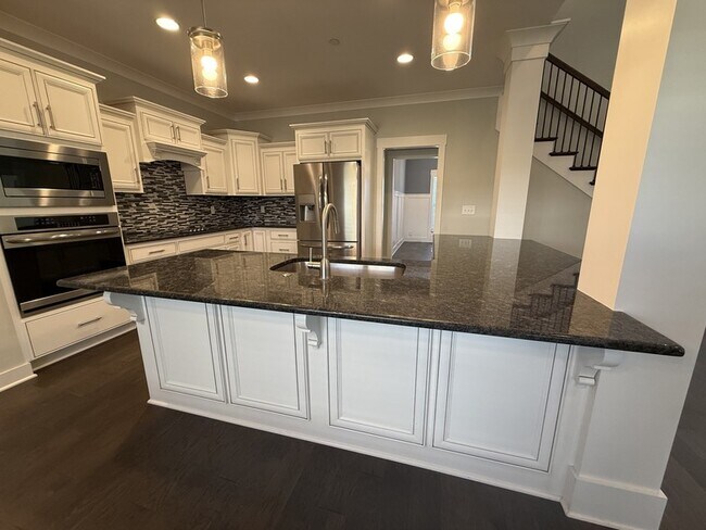 Building Photo - 1124 Watercress Ct