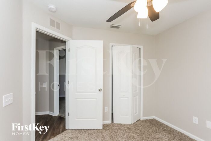 Building Photo - 13130 Early Run Ln