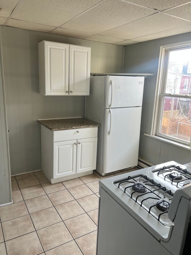 Building Photo - 218 E Liberty St