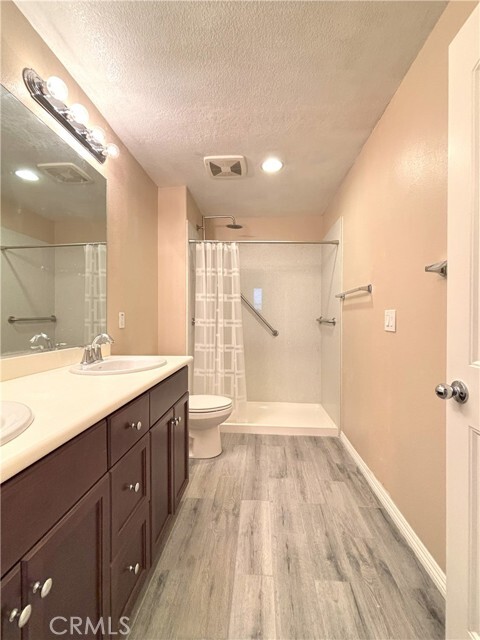 Building Photo - 7450 Silver Saddle Ct