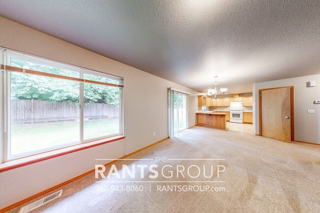 Building Photo - Great Home In Lacey
