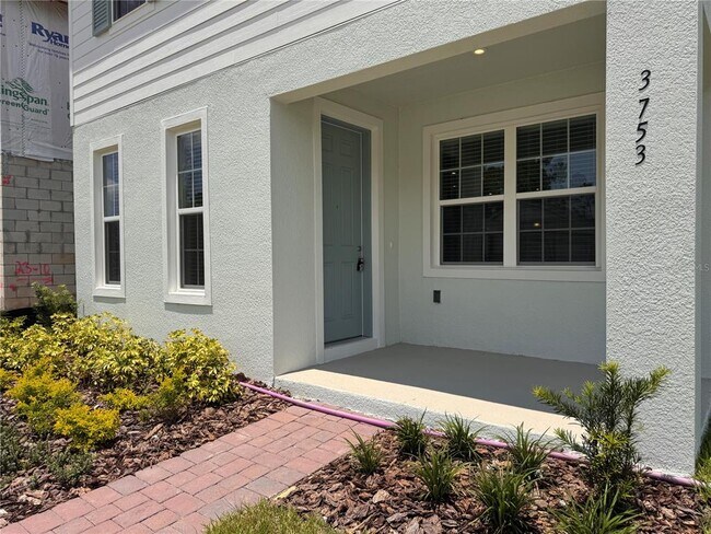 Building Photo - 3753 Isle Royal Place